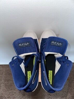 Converse Chuck Taylor II High Tops - Blue & White